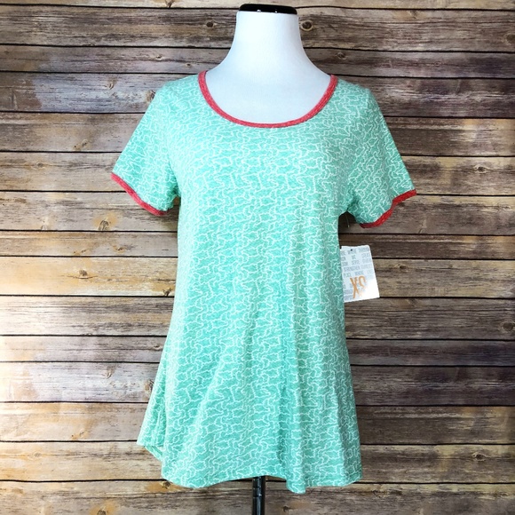 Lularoe Mint Green & Red Short Sleeve Classic Tee - Picture 1 of 7